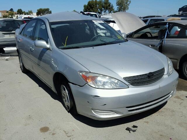 4T1BF30K72U507205 - 2002 TOYOTA CAMRY LE SILVER photo 1