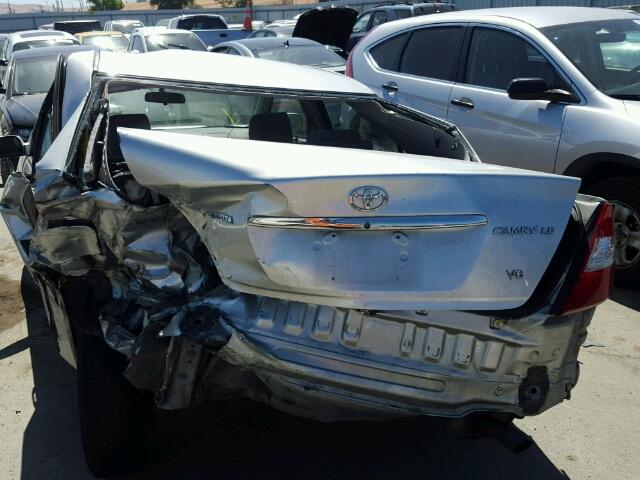 4T1BF30K72U507205 - 2002 TOYOTA CAMRY LE SILVER photo 9