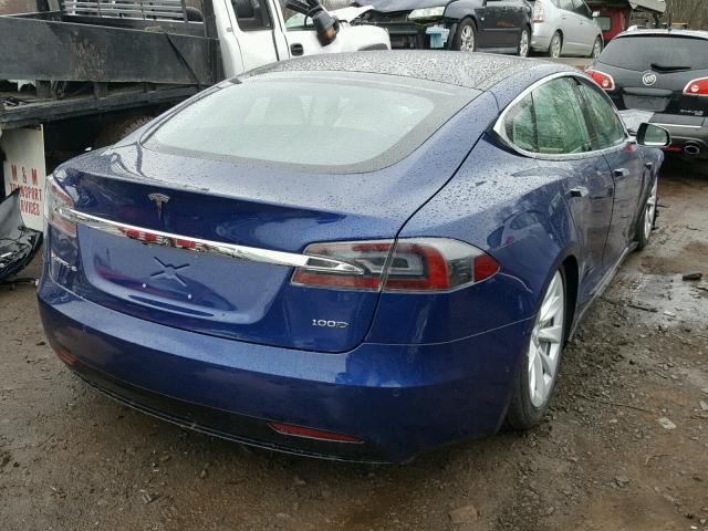 5YJSA1E25JF243599 - 2018 TESLA MODEL S Կապույտ լուսանկար 4