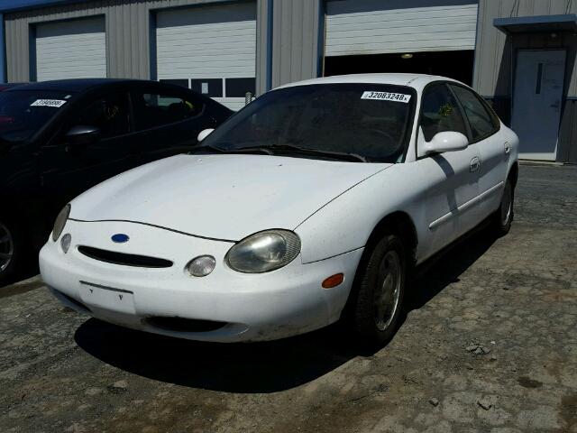 1FALP52U6TA238364 - 1996 FORD TAURUS GL WHITE photo 2