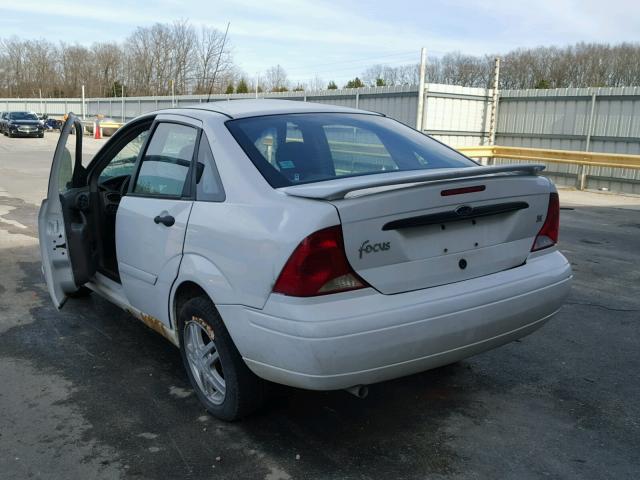 1FAFP34ZX4W108120 - 2004 FORD FOCUS SE C GRAY photo 3