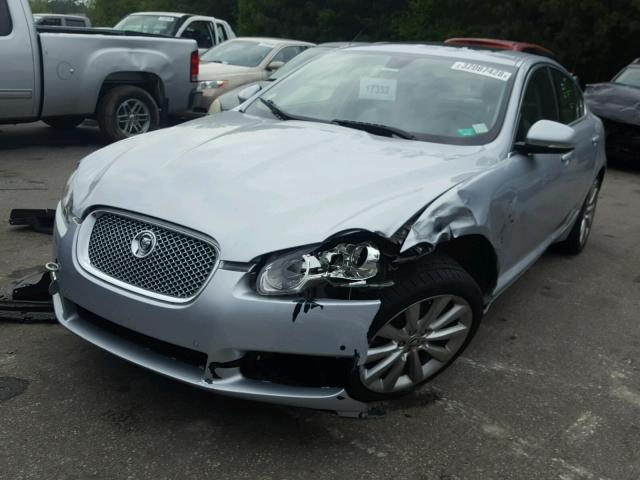 SAJWA0GBXALR59129 - 2010 JAGUAR XF PREMIUM SILVER photo 2