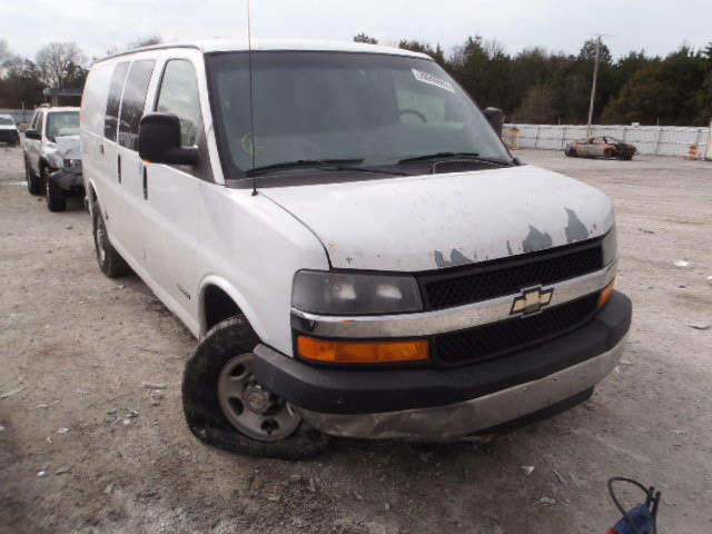 1GCGG25U361231110 - 2006 CHEVROLET EXPRESS G2 WHITE photo 1