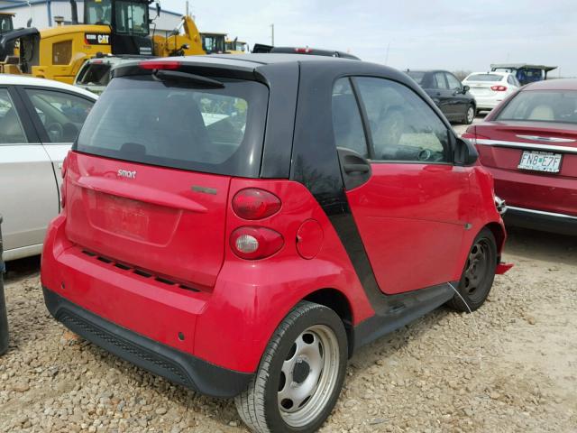 WMEEJ3BA8DK682809 - 2013 SMART FORTWO PUR RED photo 4