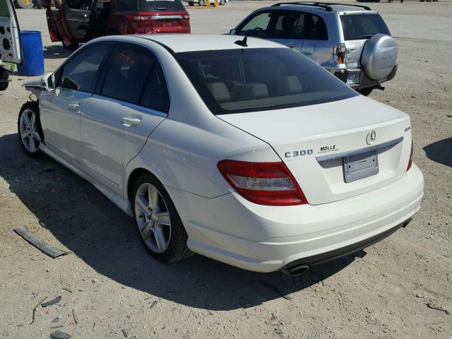 WDDGF8BB5AF408993 - 2010 MERCEDES-BENZ C 300 4MAT WHITE photo 3