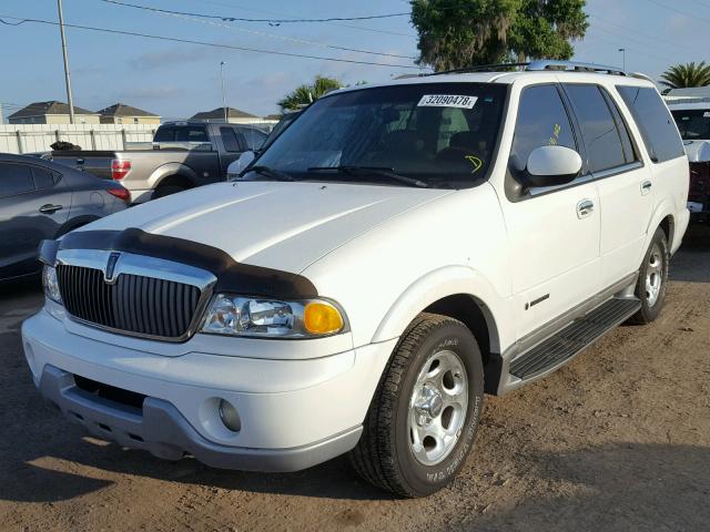 5LMEU27A21LJ06253 - 2001 LINCOLN NAVIGATOR 白色 照片 2