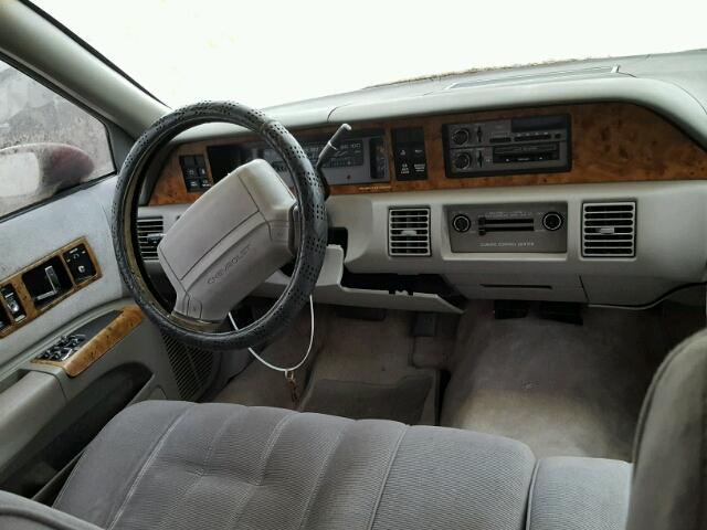 1G1BL53E2PR117260 - 1993 CHEVROLET CAPRICE CL MAROON photo 9