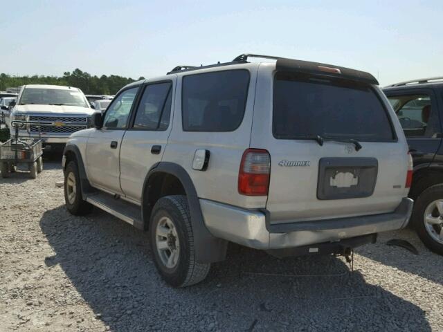 JT3GM84R3X0037732 - 1999 TOYOTA 4RUNNER SILVER photo 3