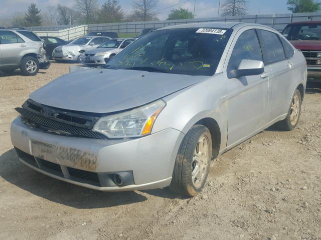 1FAHP36N59W236503 - 2009 FORD FOCUS SES SILVER photo 2