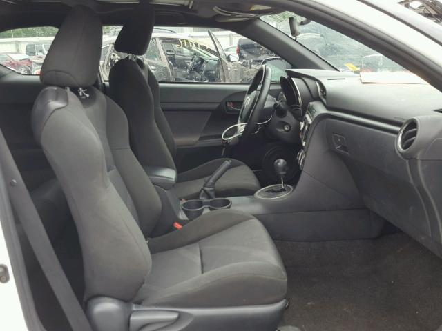JTKJF5C73B3017331 - 2011 TOYOTA SCION TC 白色 照片 5