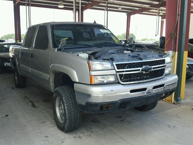 2GCEK13T961251916 - 2006 CHEVROLET SILVERADO SILVER photo 1