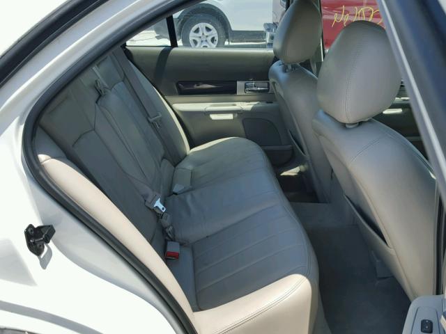 1LNHM86S44Y665405 - 2004 LINCOLN LS 白色 照片 6