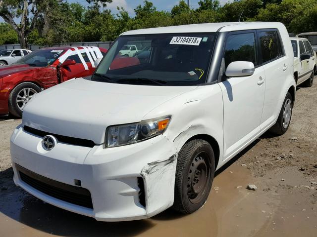 JTLZE4FE7DJ037487 - 2013 TOYOTA SCION XB WHITE photo 2