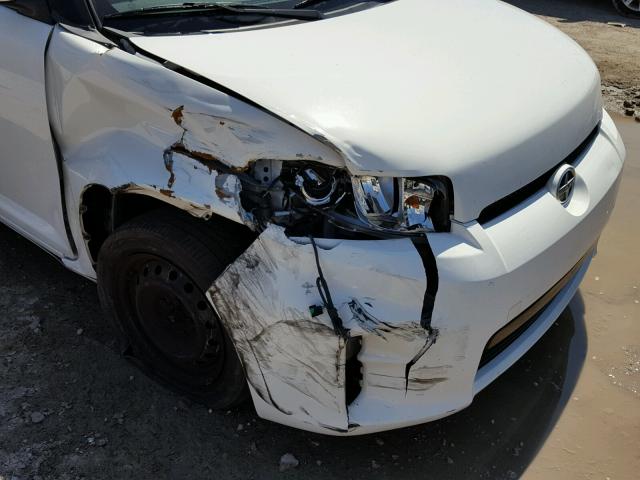 JTLZE4FE7DJ037487 - 2013 TOYOTA SCION XB WHITE photo 9