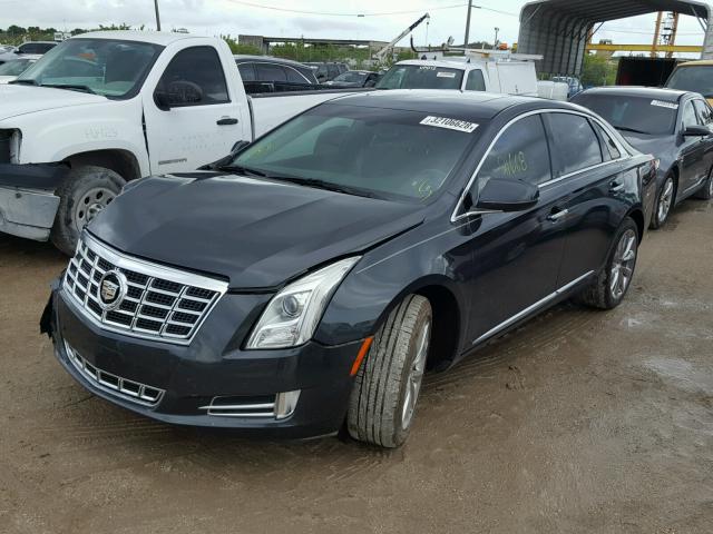 2G61P5S37D9107999 - 2013 CADILLAC XTS LUXURY GRAY photo 2