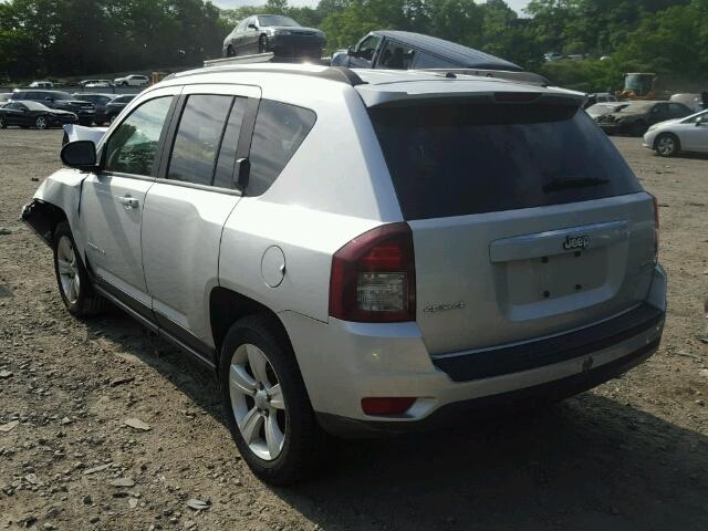 1C4NJDEB7ED500676 - 2014 JEEP COMPASS LA SILVER photo 3