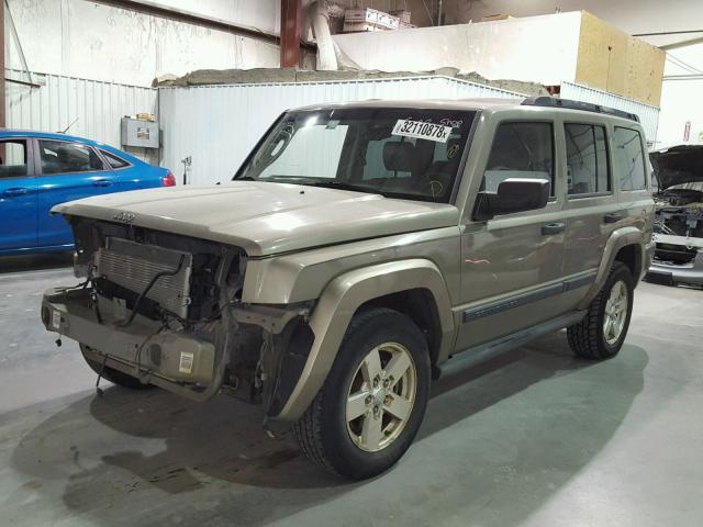 1J8HG48K06C173450 - 2006 JEEP COMMANDER GRAY photo 2