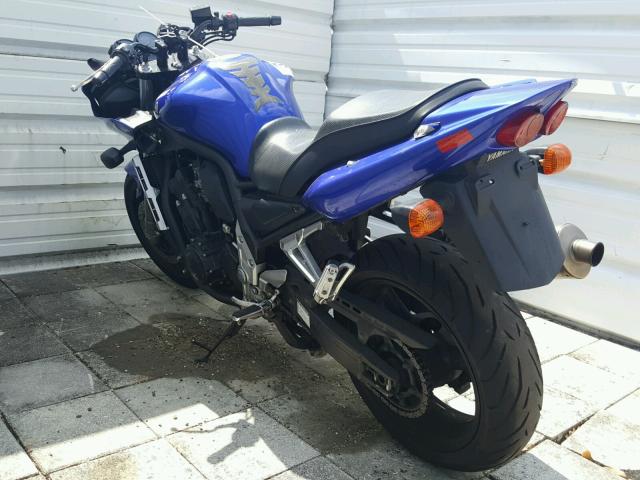 JYARN07Y45A001928 - 2005 YAMAHA FZS10 BLUE photo 3