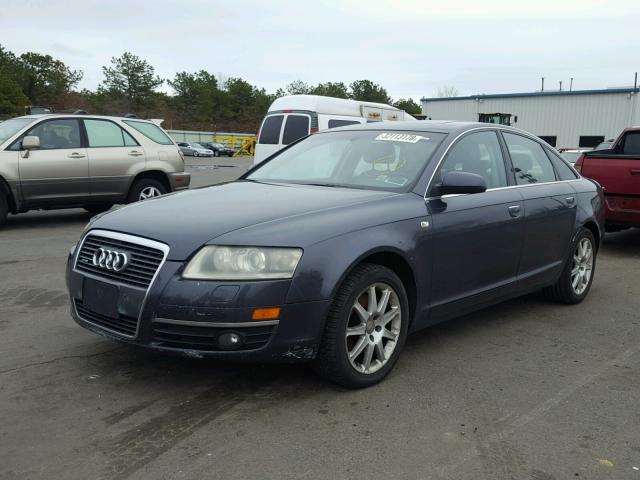 WAUDG74F65N095384 - 2005 AUDI A6 3.2 QUA GRAY photo 2