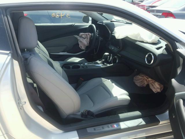 1G1FH1R72H0106575 - 2017 CHEVROLET CAMARO SS Plata foto 5