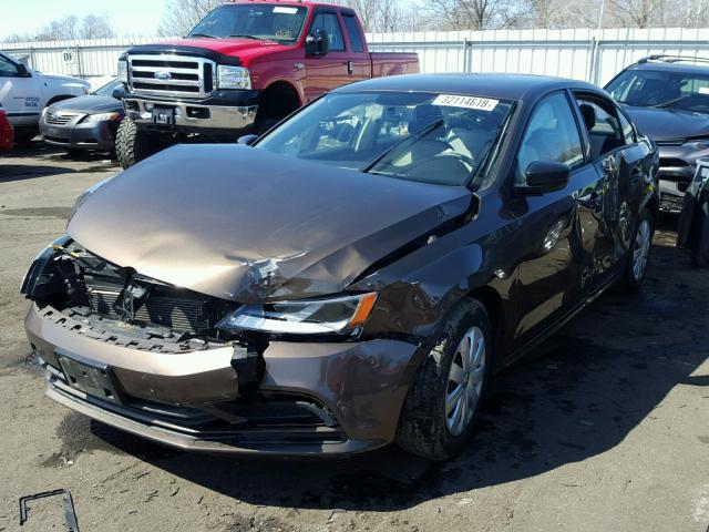 3VW2K7AJ5FM256477 - 2015 VOLKSWAGEN JETTA BASE 棕色 照片 2