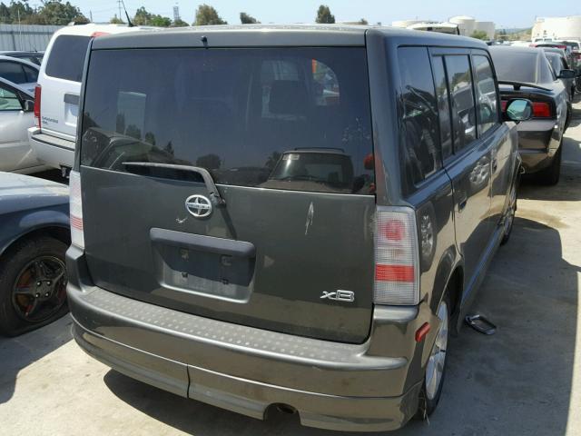 JTLKT334950213041 - 2005 TOYOTA SCION XB GRAY photo 4