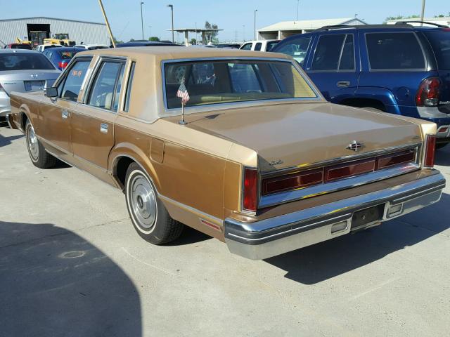 1LNBP96F9EY616000 - 1984 LINCOLN TOWN CAR GOLD photo 3