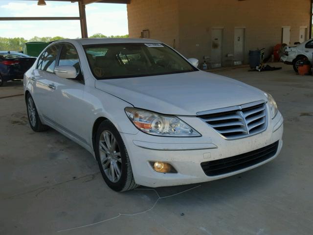 KMHGC46F89U058352 - 2009 HYUNDAI GENESIS 4. WHITE photo 1