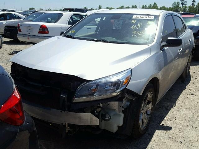 1G11B5SL9FF232372 - 2015 CHEVROLET MALIBU LS ვერცხლისფერი ფოტო 2