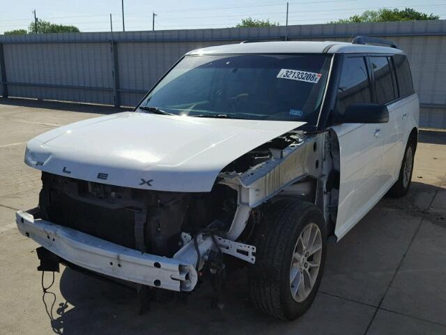 2FMGK5B84GBA17235 - 2016 FORD FLEX SE WHITE photo 2