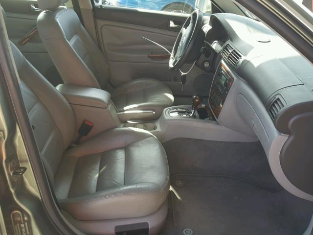 WVWRH63BX4P102936 - 2004 VOLKSWAGEN PASSAT GLX 绿色 照片 5