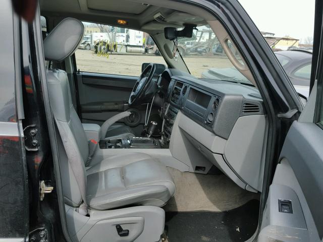 1J8HG48K66C268840 - 2006 JEEP COMMANDER 黑色 照片 5