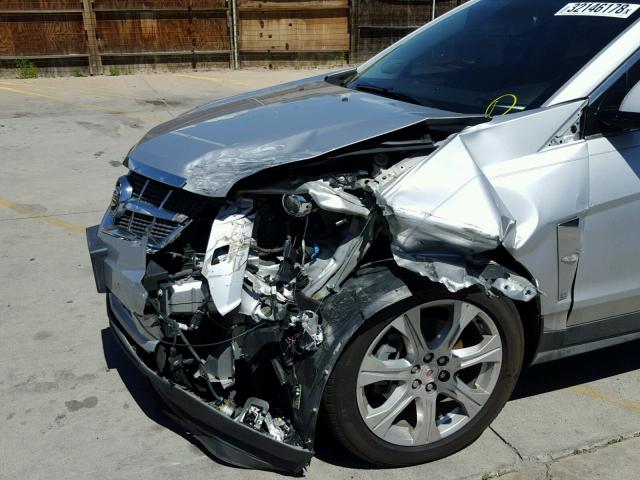 3GYFNEEY8AS502668 - 2010 CADILLAC SRX PERFOR 银色 照片 9