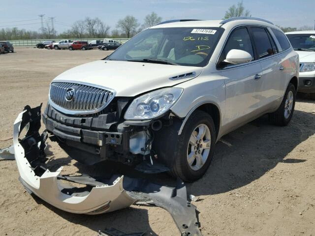5GALRBED2AJ153504 - 2010 BUICK ENCLAVE CX WHITE photo 2