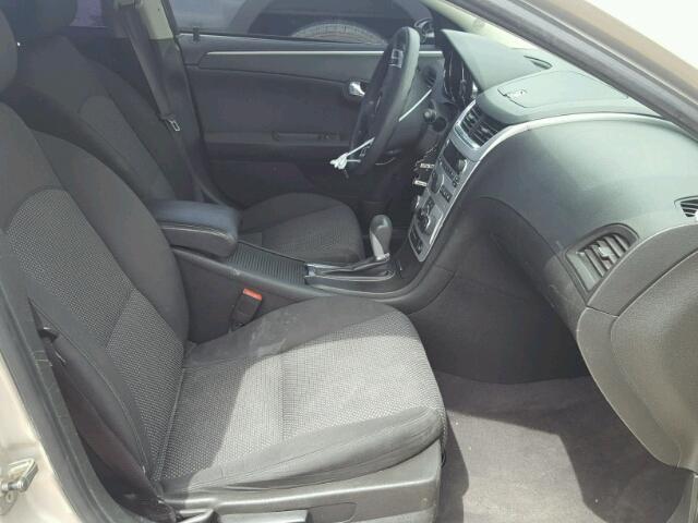 1G1ZC5EB4AF254226 - 2010 CHEVROLET MALIBU 1LT 金色 照片 5