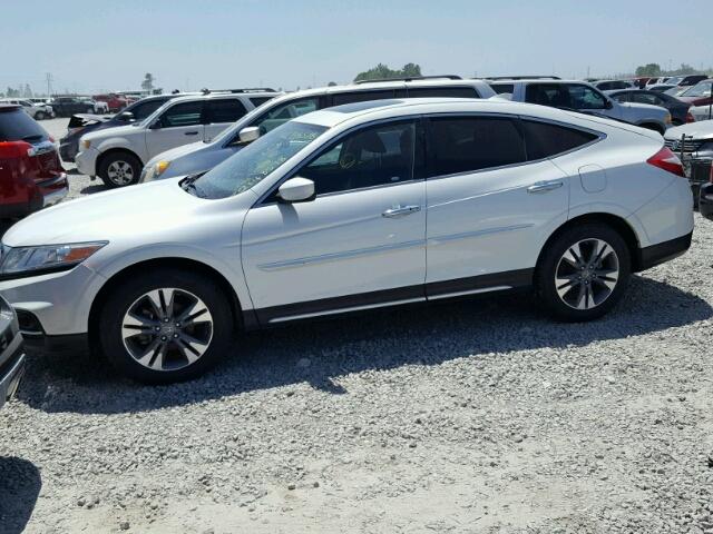 5J6TF1H39DL002649 - 2013 HONDA CROSSTOUR WHITE photo 2