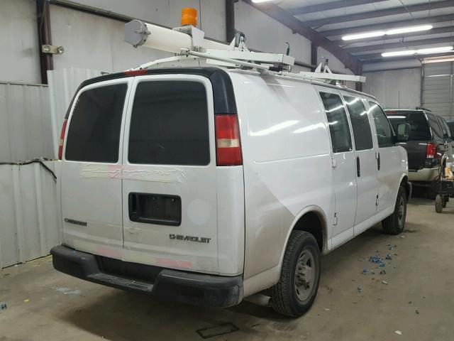 1GCGG25V961178955 - 2006 CHEVROLET EXPRESS G2 WHITE photo 4