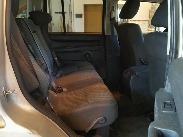 1J8HG48K08C193541 - 2008 JEEP COMMANDER SILVER photo 6