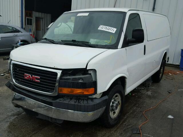 1GTHG35C081126092 - 2008 GMC SAVANA G35 WHITE photo 2