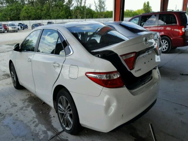 4T1BF1FK5GU539296 - 2016 TOYOTA CAMRY LE/X WHITE photo 3