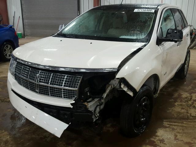 2LMDU68C19BJ00160 - 2009 LINCOLN MKX WHITE photo 2