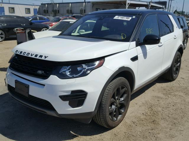 SALCP2BG7HH635303 - 2017 LAND ROVER DISCOVERY WHITE photo 2