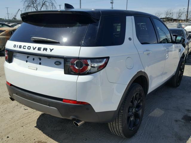 SALCP2BG7HH635303 - 2017 LAND ROVER DISCOVERY WHITE photo 4