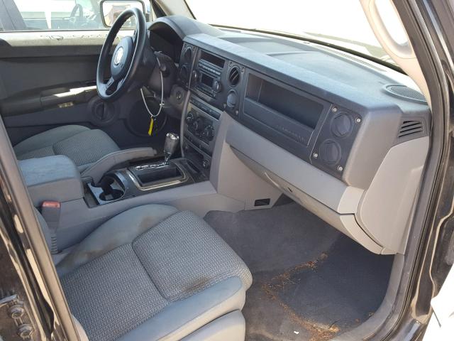 1J8HH48N86C253635 - 2006 JEEP COMMANDER BLACK photo 5