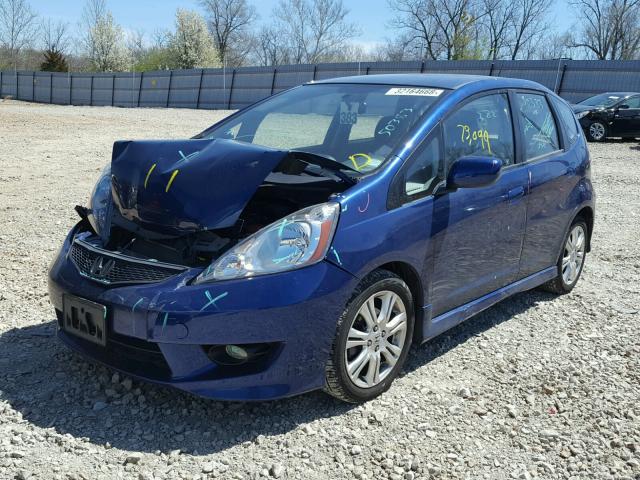 JHMGE8H56BC020719 - 2011 HONDA FIT SPORT BLUE photo 2