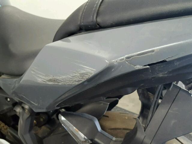 JKAEXEJ18JDA02513 - 2018 KAWASAKI EX650 J ნაცრისფერი ფოტო 15