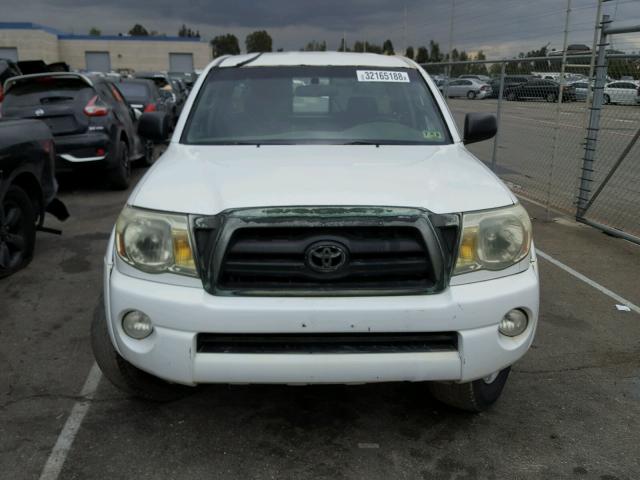 5TETU62N27Z336966 - 2007 TOYOTA TACOMA PRE WHITE photo 9