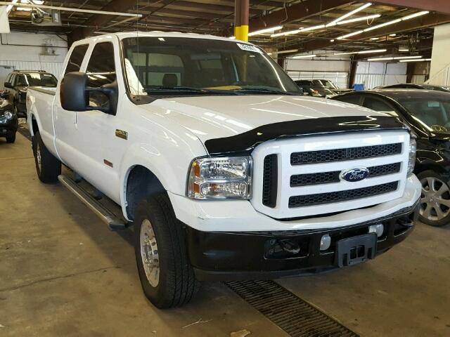 1FTSW21P55ED33643 - 2005 FORD F250 SUPER WHITE photo 1