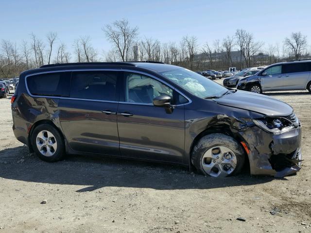 2C4RC1L76HR779063 - 2017 CHRYSLER PACIFICA E CHARCOAL photo 9