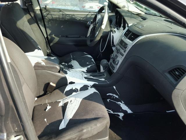 1G1ZC5EU1BF197115 - 2011 CHEVROLET MALIBU 1LT 灰色 照片 5